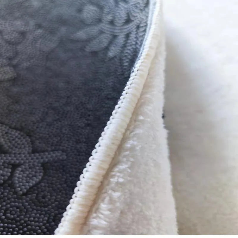 Round fluffy fur rug