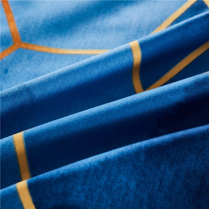 Geometric IV bed set