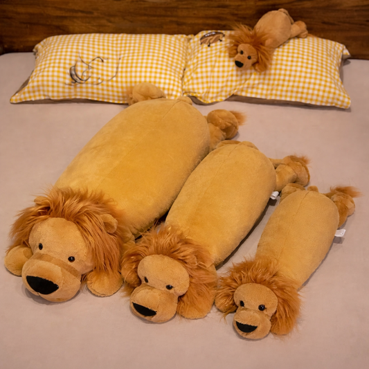 Peluche Lion Géant – Coussin Long Ultra Confort pour Dormir et Se Détendre