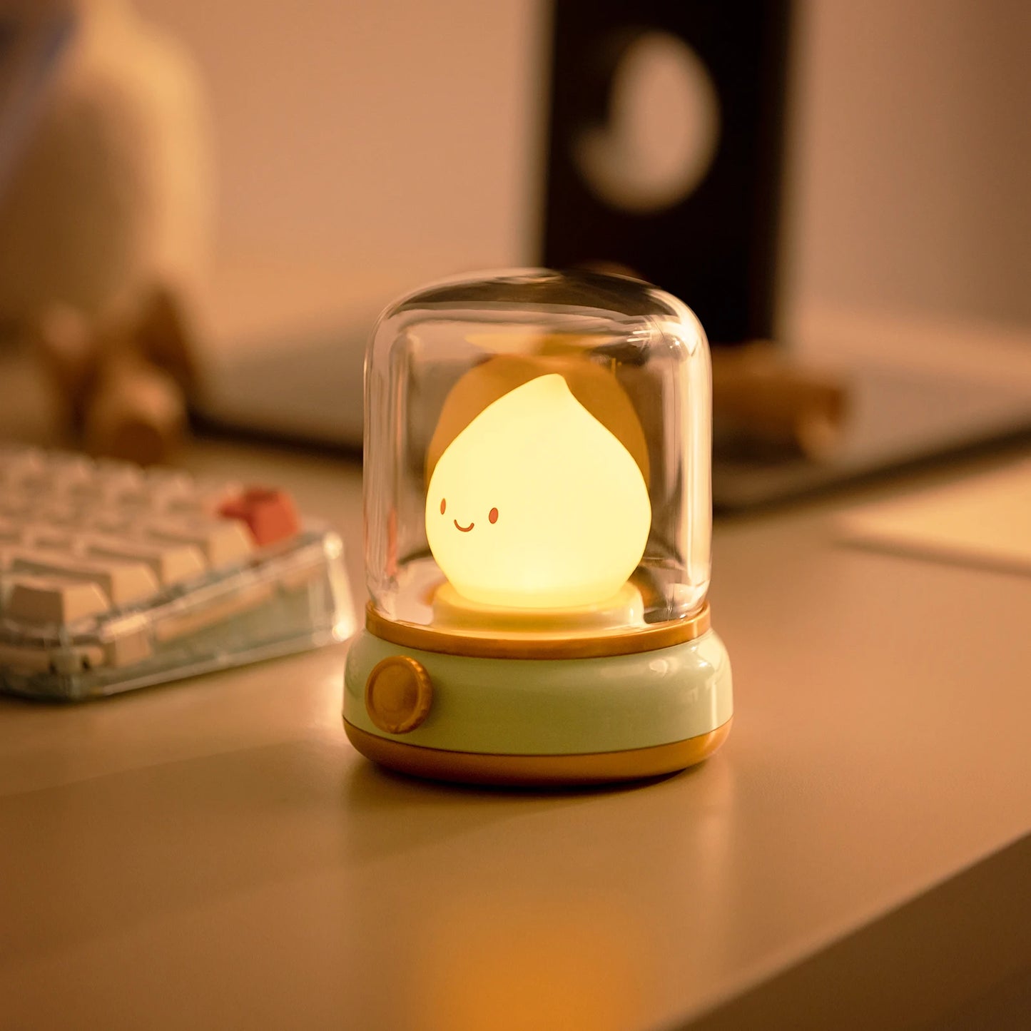 Veilleuse Bougie LED Sans Flamme – Lampe de Nuit Apaisante avec Bruit Blanc et Intensité Réglable