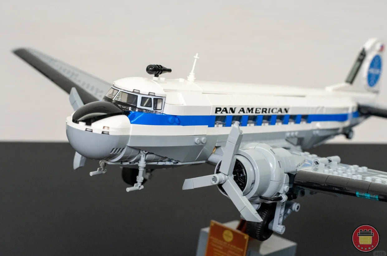Avion Pan Am Douglas DC-3 en blocs de construction – 1903 pièces
