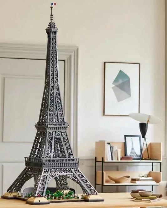 Tour Eiffel en briques 10 001 pcs