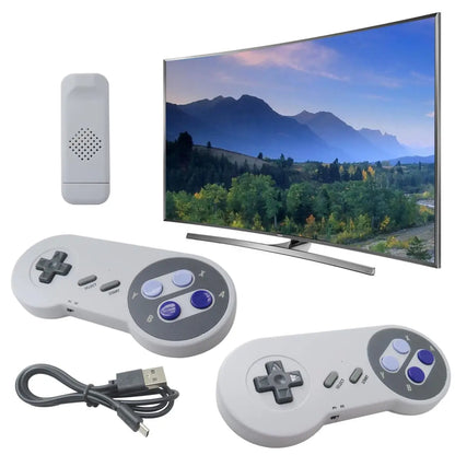 Console de jeux rétro HDMI avec deux manettes sans fil, branchée à une télévision affichant un jeu classique, idéale pour jouer en famille.