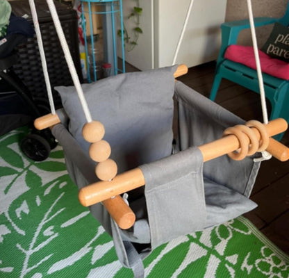 Balançoire pour bébé en bois