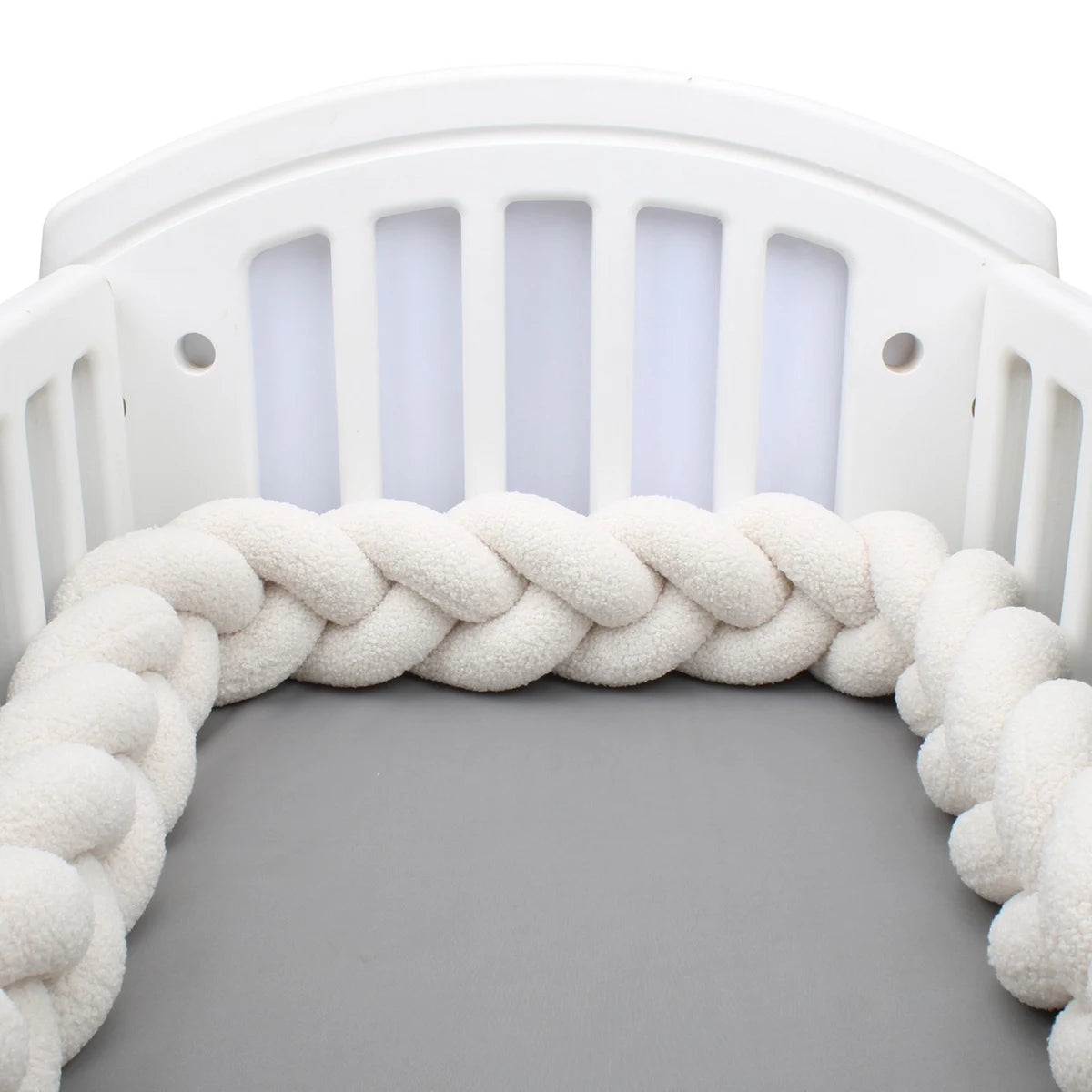 3-knot braided cushion – 4 m – Decorative textile accessory for children's room
