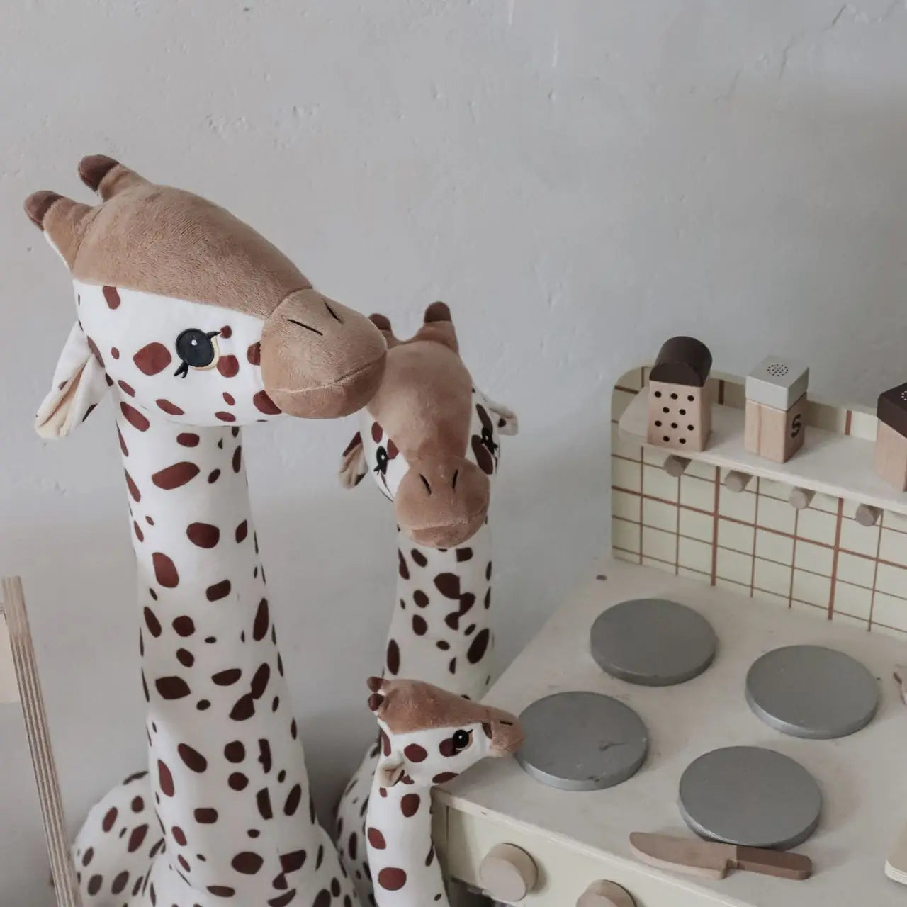 Peluche Girafe Géante – Compagnon Doux et Décoratif