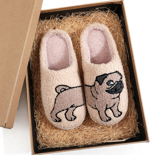 Pantuflas acogedoras de PUG