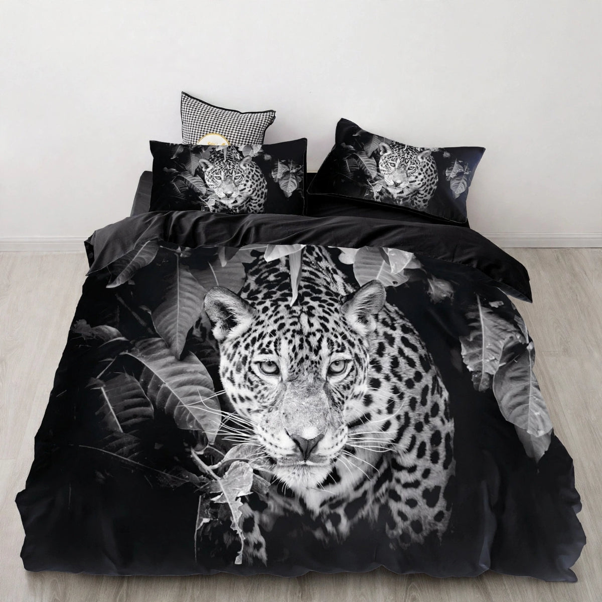 Juego de cama de león, tigre y lobo