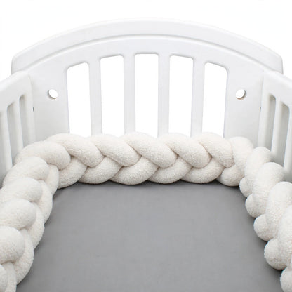 Coussin tressé 3 nœuds – 4 m – Accessoire textile décoratif pour chambre enfant