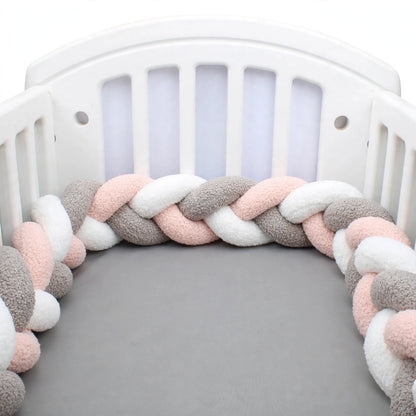 Coussin tressé 3 nœuds – 4 m – Accessoire textile décoratif pour chambre enfant