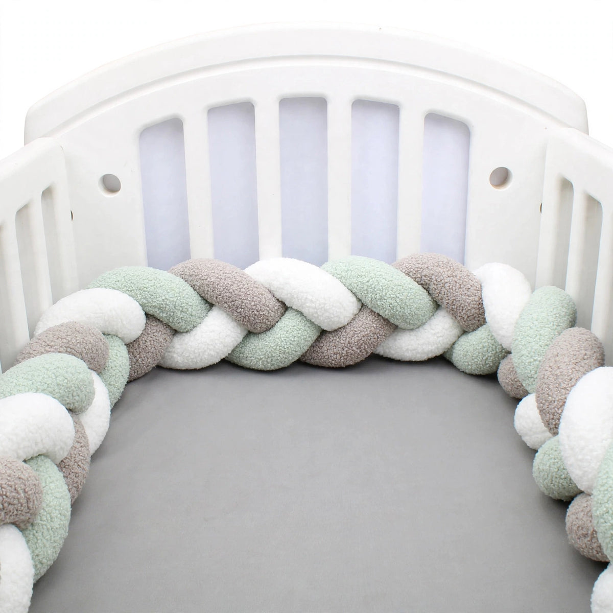 Coussin tressé 3 nœuds – 4 m – Accessoire textile décoratif pour chambre enfant