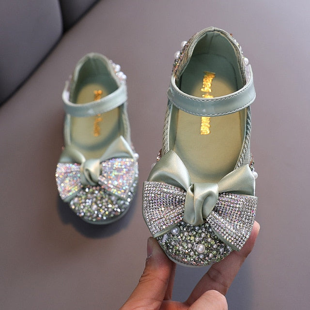 Princess shoes with buckles