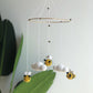 Mobile avec abeilles en tricot