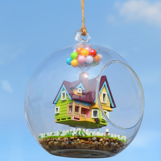 Maison miniature dans une boule de verre/ 11 modèles